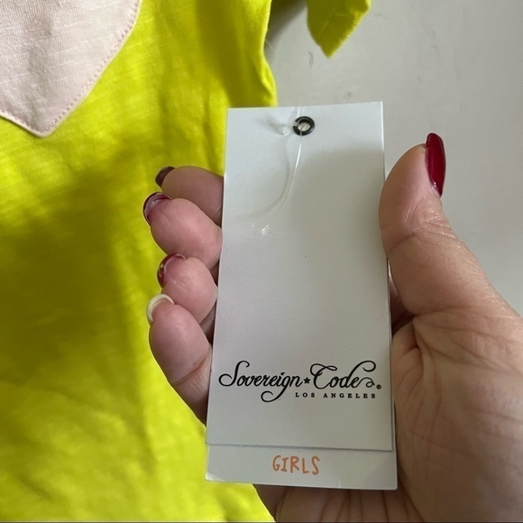 NWT Sovereign Code Neon Yellow Heart T-Shirt - Picture 2 of 6